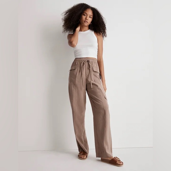 NWOT Madewell Women's Straight Cargo Pants in Softdrape - XS - Light Umber Tan